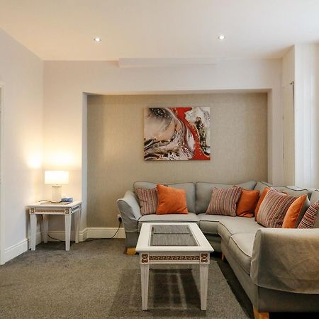 Amber Villa Tideswell Extérieur photo